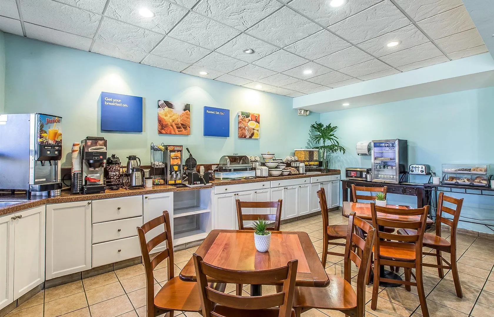 Hotel Comfort Inn & Suites Levittown